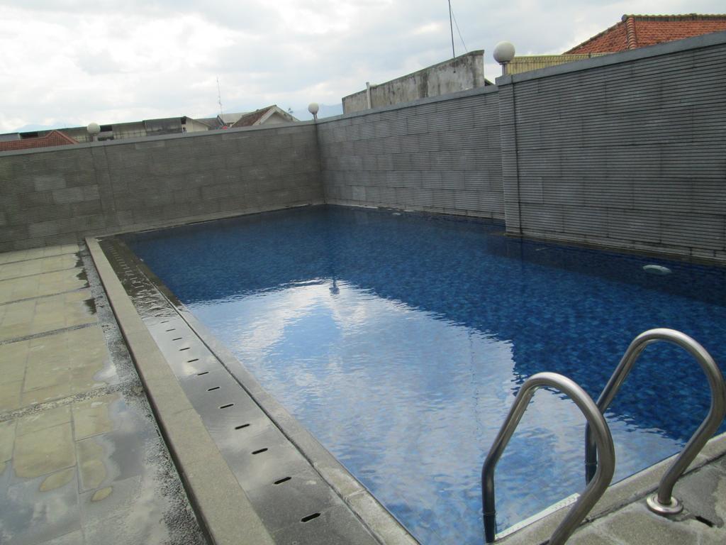 The Newton 3* Bandung